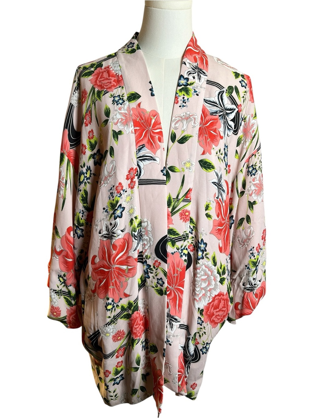 Elizabeth and James Open Front Kimono Floral Print 100% Viscose Bamboo Size XS/S - Picture 2 of 7